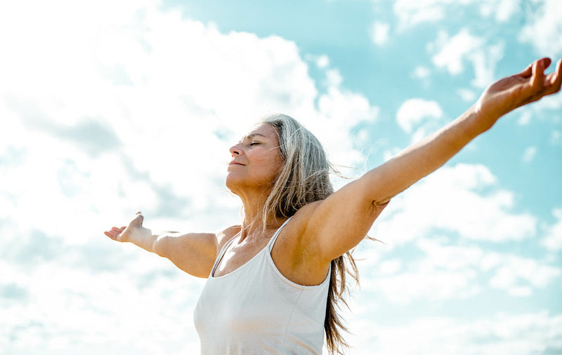 Longevity Ernährung: Wie Protein, Darmgesundheit und Mikronährstoffe ein langes, gesundes Leben unterstützen